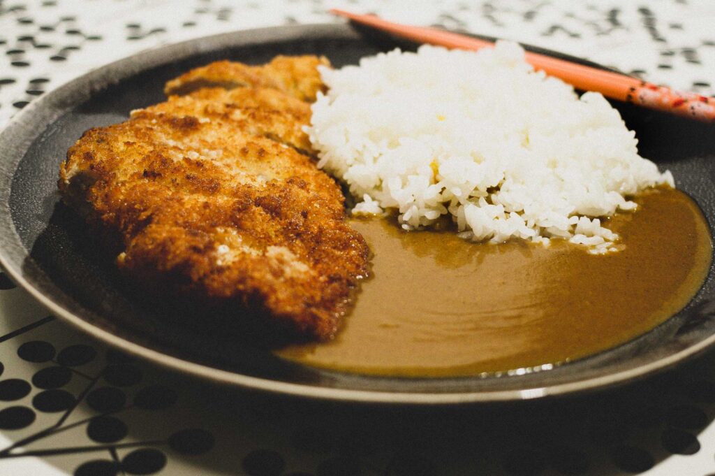Serving Katsu Curry: Traditional vs. Modern